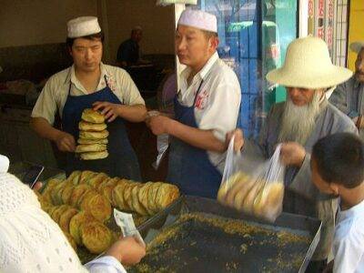 🍽️ How to Find Halal Food in China: Guide for Muslim Travelers & Expats