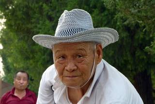 👵 How Retired & Disabled Overseas Chinese Apply for China PR